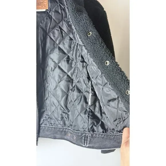 Levi’s Premium Ex-boyfriend Sherpa Trucker Jacket MSRP 168 Button Snaps XS - Picture 4 of 5